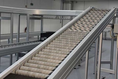 roller conveyor chutes for sorters